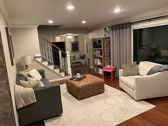 2nd image of 45731 Clement Ct