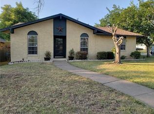 3601 Partridge Ln, Irving, TX 75062