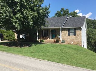 4735 Sherwood Dr, Ashland, KY 41101