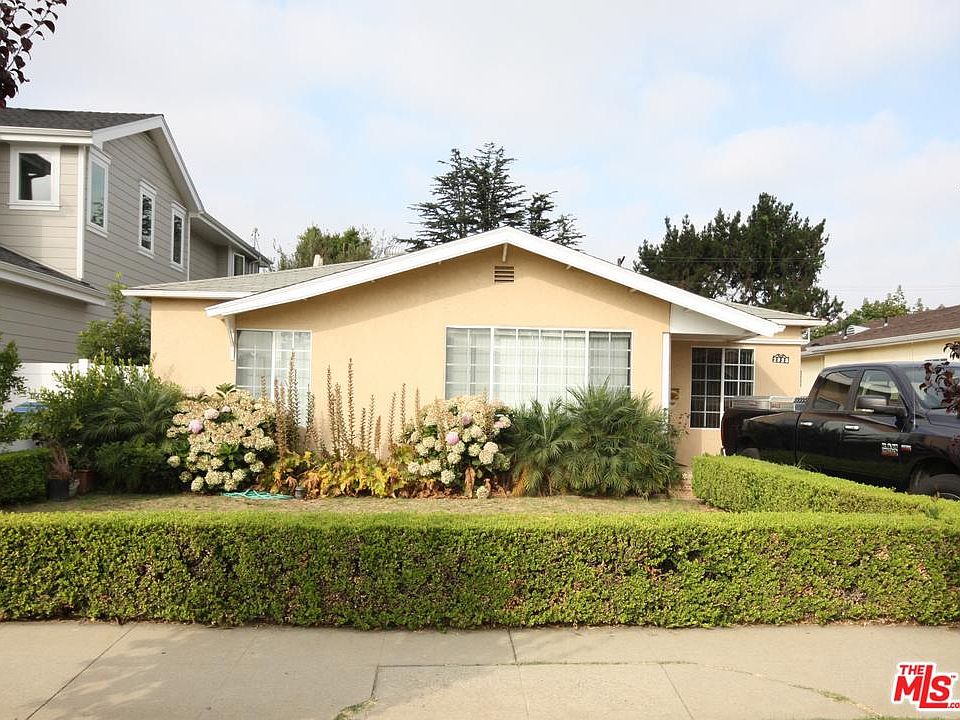 1st image of 2925 Military Ave
