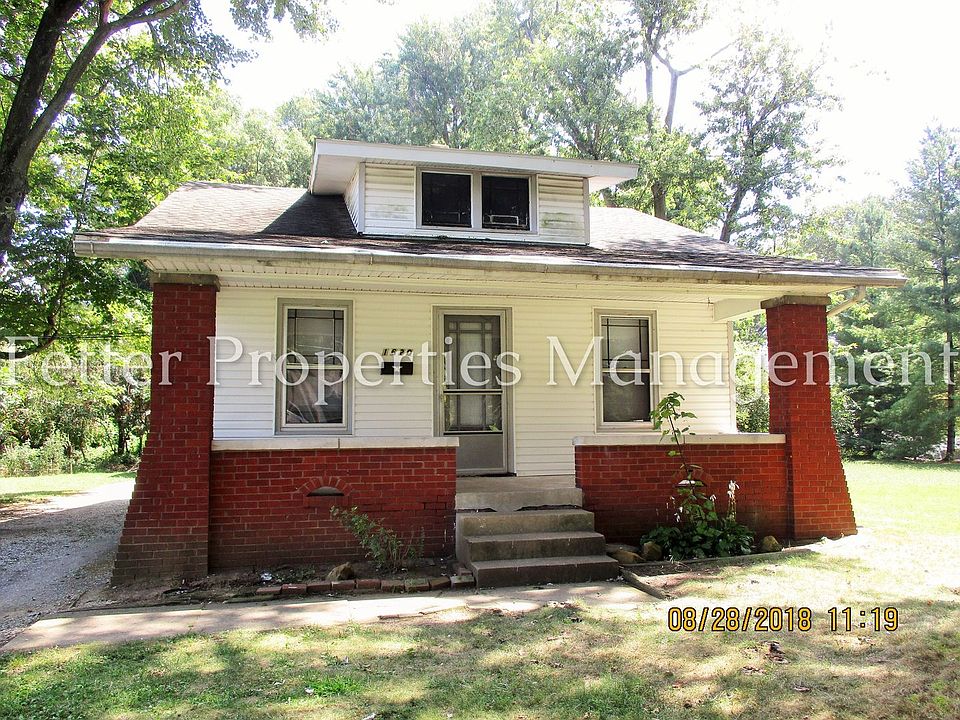 1st image of 1620 Burdette Ave