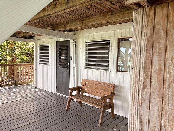 3rd image of 5 Punta Aloe