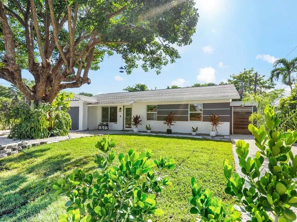 3404 SE 3rd Court, Boynton Beach, FL 33435