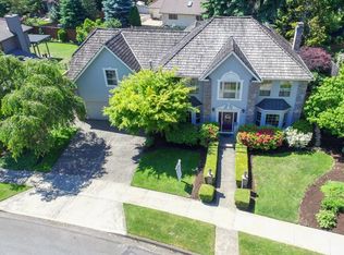 1590 Cambridge Dr SE, Salem, OR 97302
