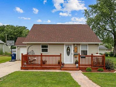 505 E 2nd St, Vinton, IA, 52349