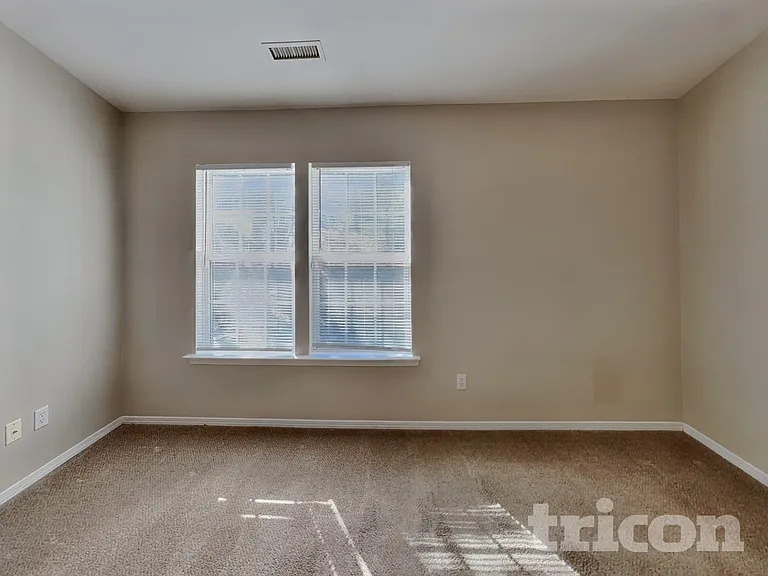3009 Softwind Dr — Photo 8