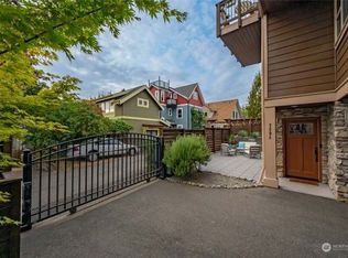 729 16th Ave #A, Seattle, WA 98122