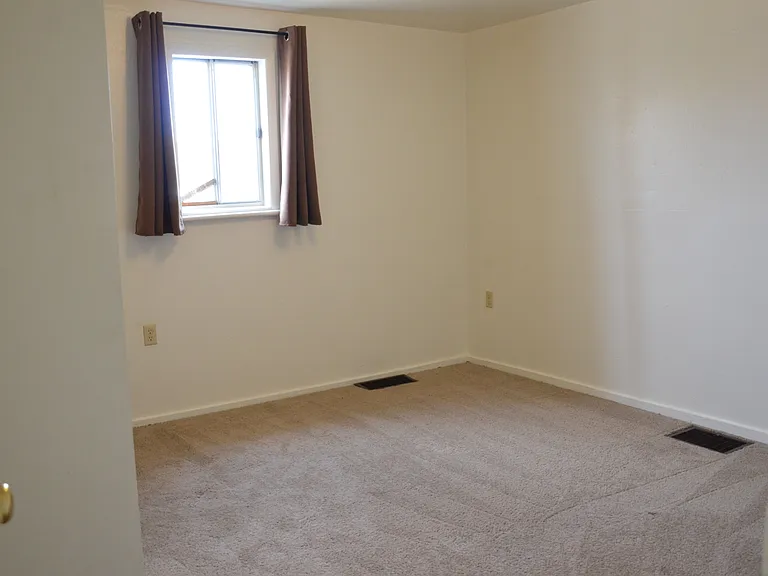 403 Park St — Photo 4