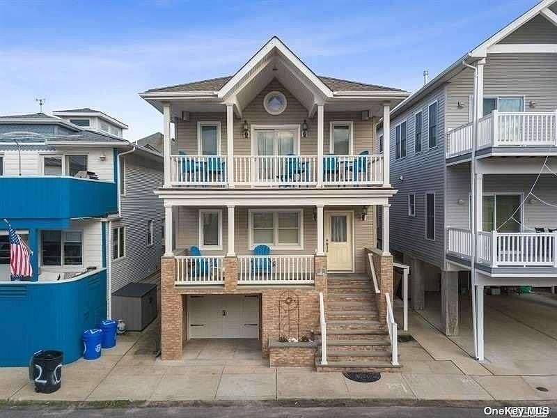 1st image of 18 Illinois Ave