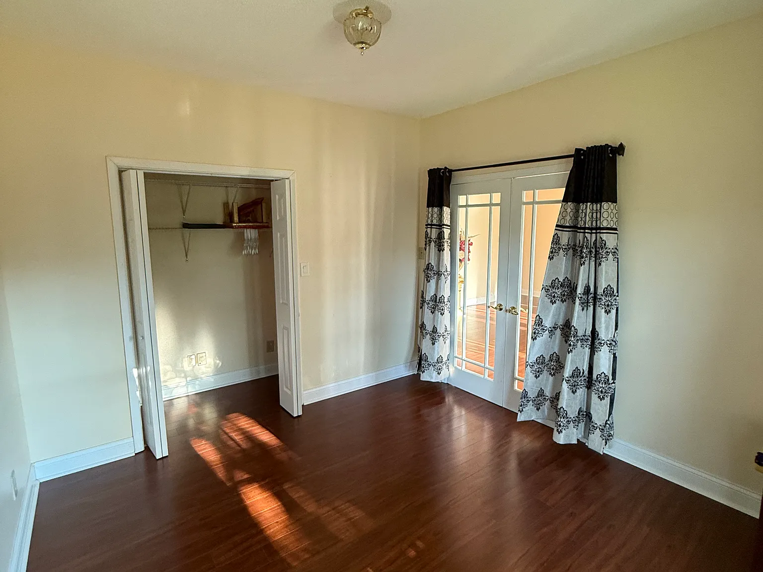 711 Legacy Blvd — Photo 3