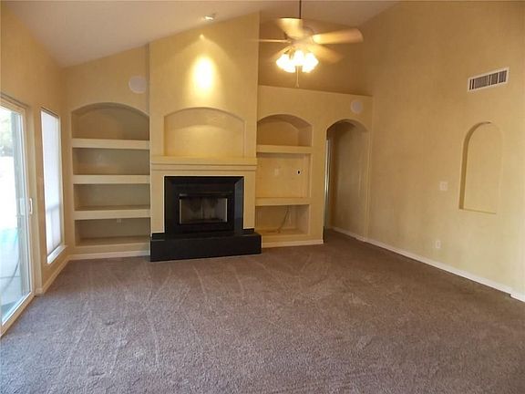 4th image of 1139 Calle Parque Dr