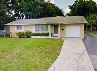 248 S Clayton St, Mount Dora, FL 32757