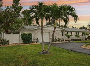 6913 Grande Vista Way, South Pasadena, FL 33707