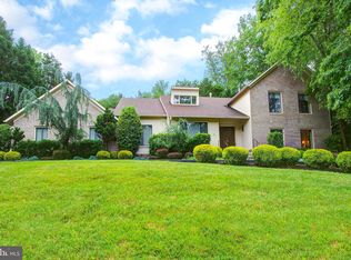 11524 Twining Ln, Potomac, MD