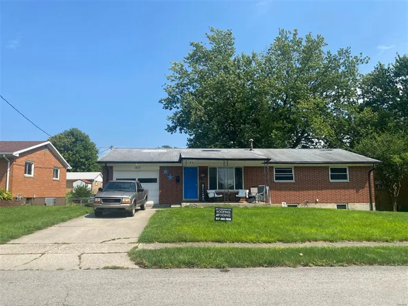 1217 Superior St, Bellefontaine, OH 43311