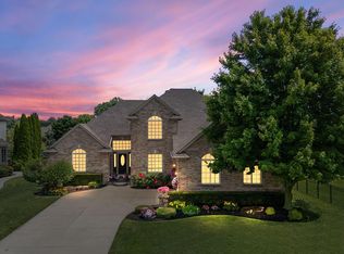 29047 Bay Pointe Dr, Chesterfield, MI 48047