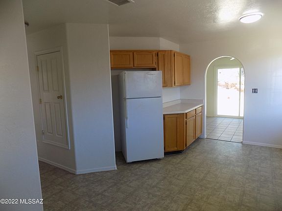 5th image of 455 E Baffert Dr