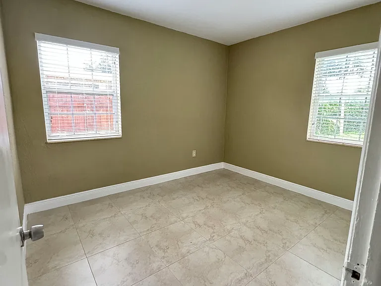 620 NW 186th St — Photo 23