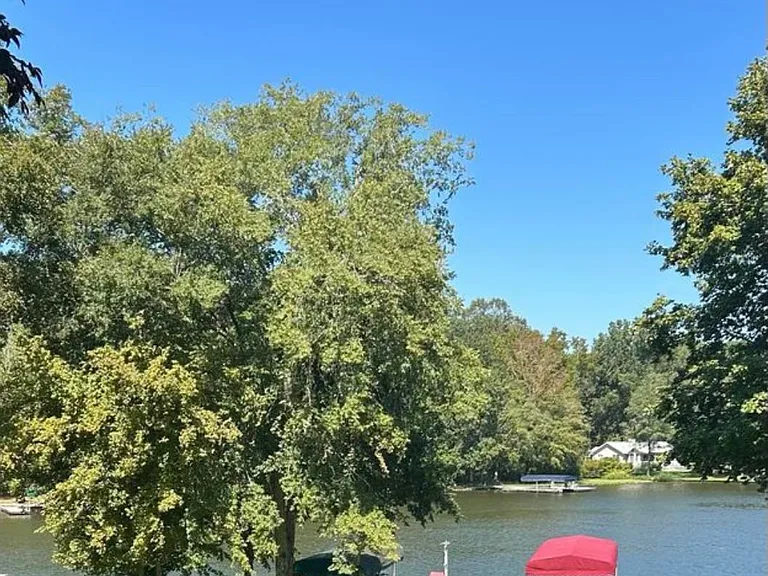 351 Arrowhead Trl — Photo 5
