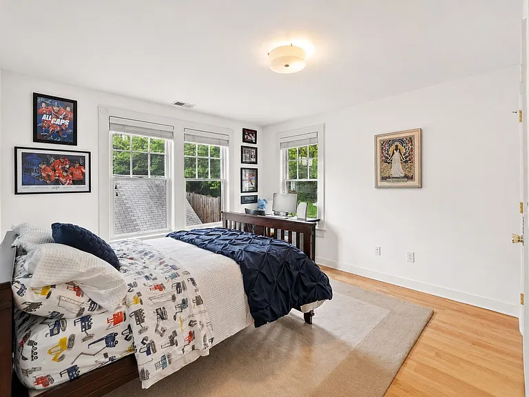 5213 Cathedral Ave NW — Photo 32