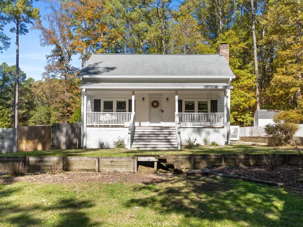 1207 Wedgewood Ln, Durham, NC 27713