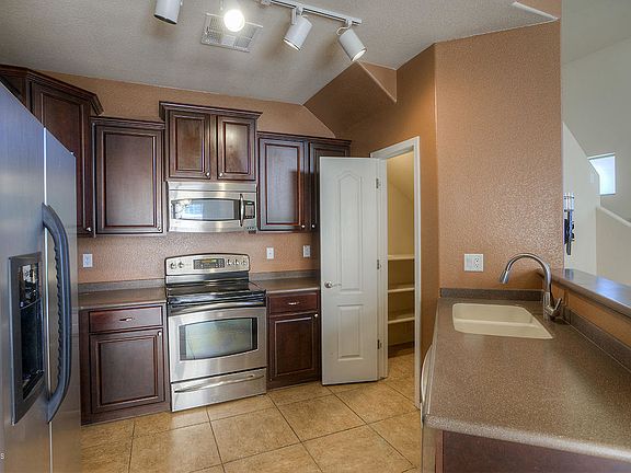 5th image of 3712 E Kerry Ln
