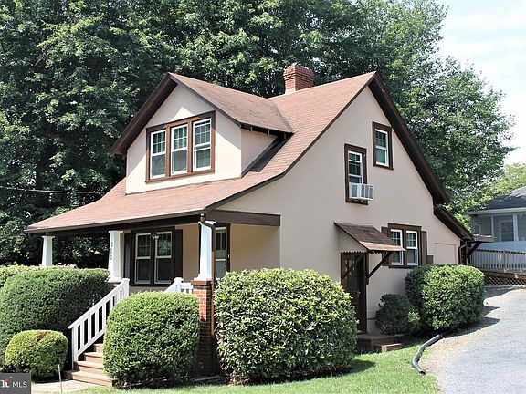 2nd image of 202 Garden St #198