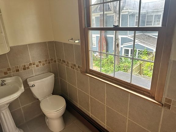 3rd image of 22 Nanticoke Ave #13
