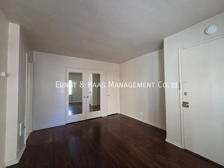 25 Argonne Ave #11 — Photo 5