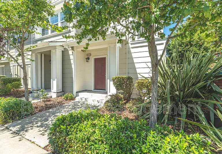 1653 Northshore Dr — Photo 33