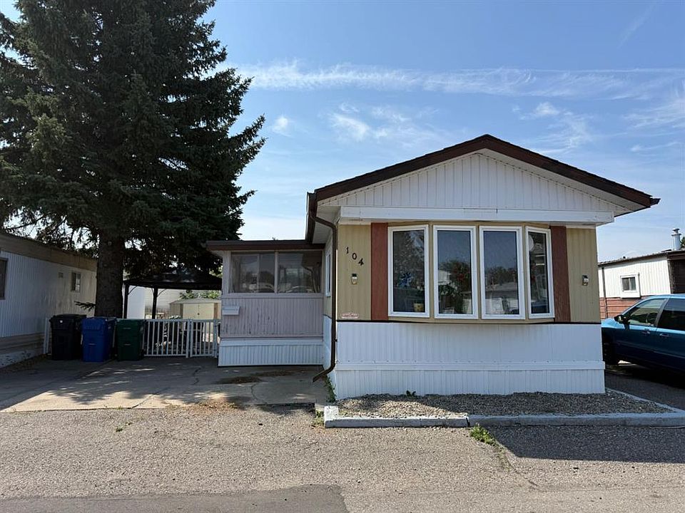 1st image of 1410 43rd St S #104