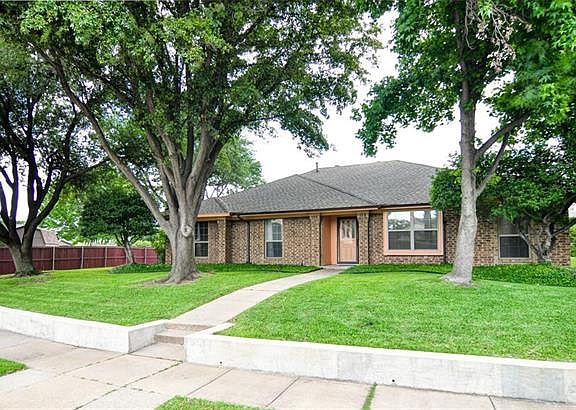 2nd image of 2629 Meadowridge Dr