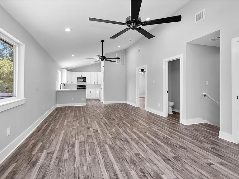 101 April Point Pl — Photo 19