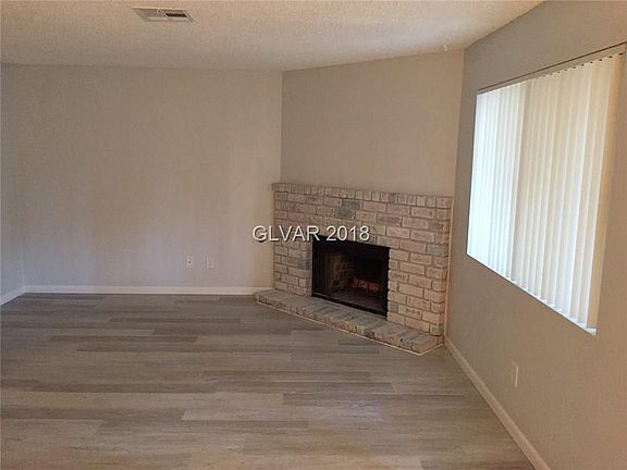 3rd image of 829 Rock Springs Dr APT 101