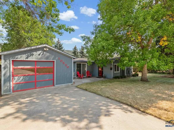 10530 Ashwood Ct, Rapid City, SD 57702