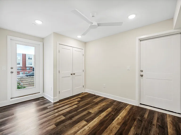 1804 W Berks St — Photo 16