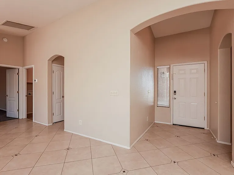 4398 W Veranda St — Photo 4