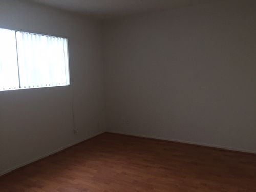 4th image of 21 S Venice Blvd APT 06