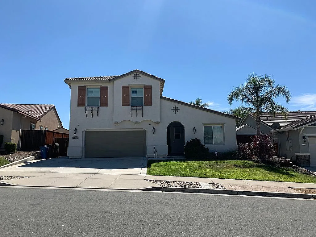 5593 Monaghan Way photo 1
