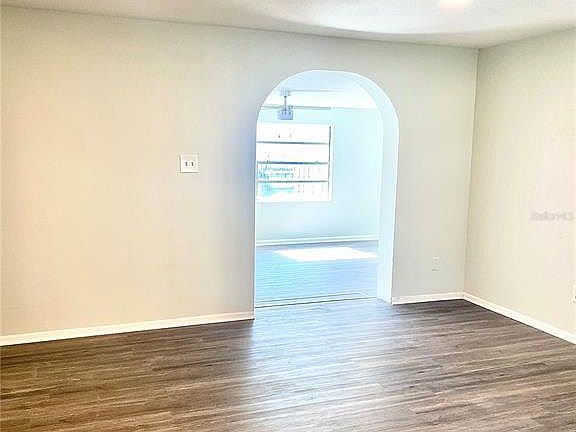 4th image of 4611 Burkett Cir