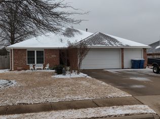 2904 NW Apple Harvest, Bentonville, AR 72712