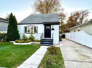 207 Fairview Blvd, Hempstead, NY 11550