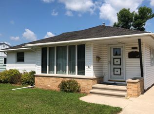 804 28th St, Two Rivers, WI 54241