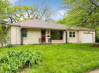 933 Kirkwood Ave, Des Moines, IA 50315