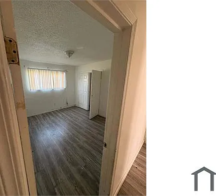 3 bed, 1300 sqft, $2,900 — Photo 4