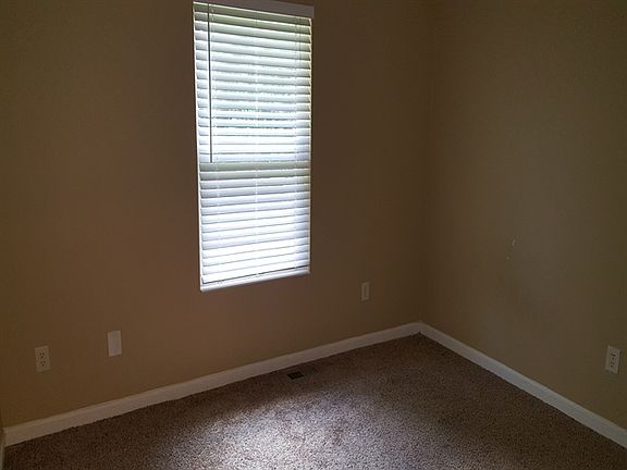 4th image of 3401 Winterwood Dr