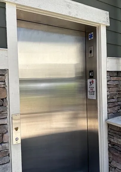 2020 Holly Dr #14 — Photo 44
