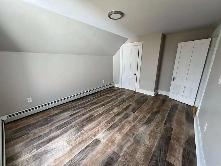 248 Forest St #B — Photo 9