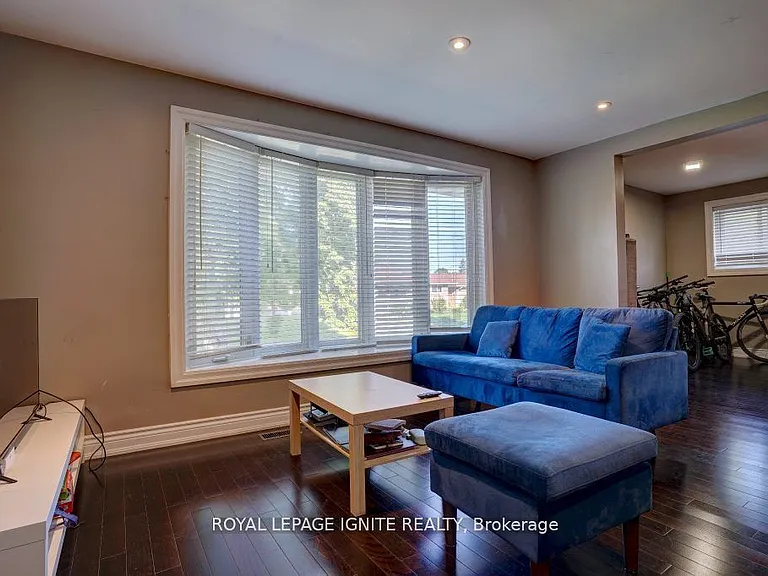 53 Sundance Cres #MAIN FL — Photo 22