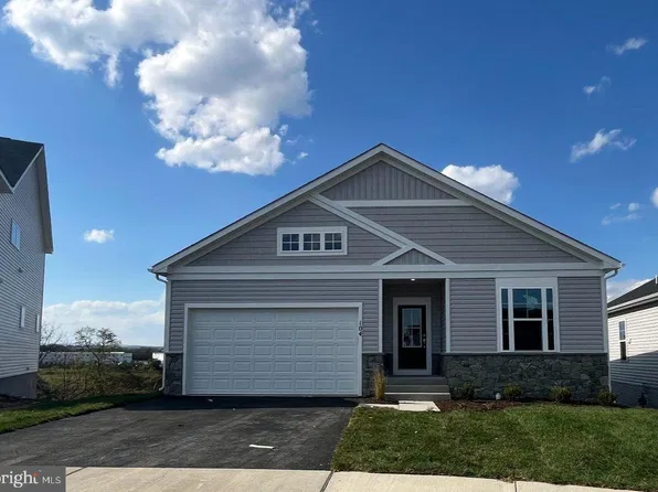 104 Scotch Bonnet Dr, Winchester, VA 22603